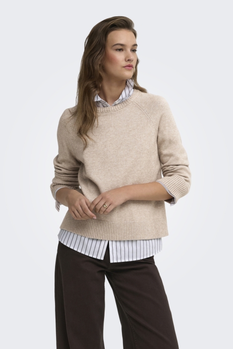 Only beige dames trui | Model vooraanzicht