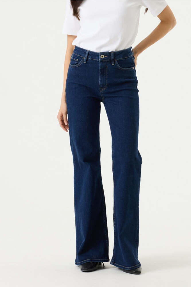 Garcia blauwe dames jeans | Model vooraanzicht