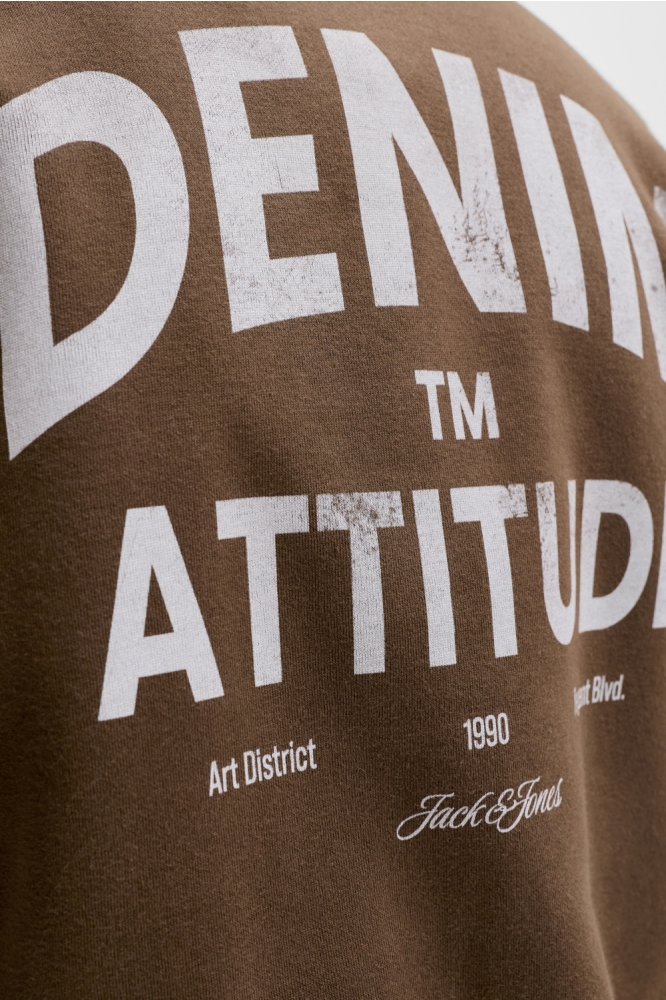 Jack & Jones bruine heren sweater | Close up