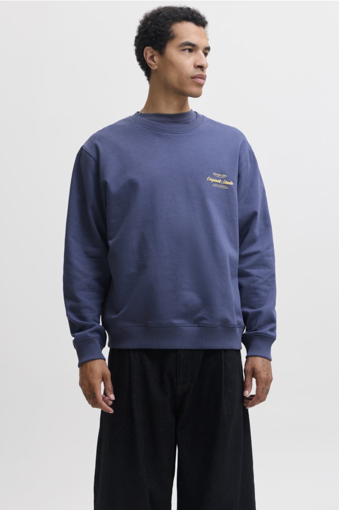 Jack & Jones blauwe heren sweater | Model vooraanzicht