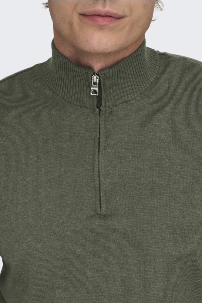 Only & Sons groene heren trui | Close up