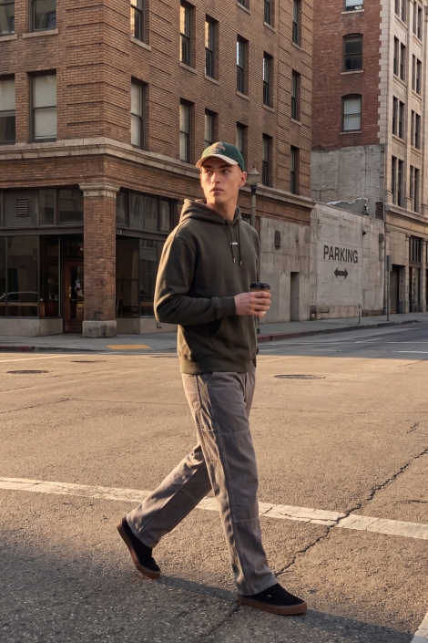 Jack & Jones groene heren sweater | Sfeerbeeld, In situatie