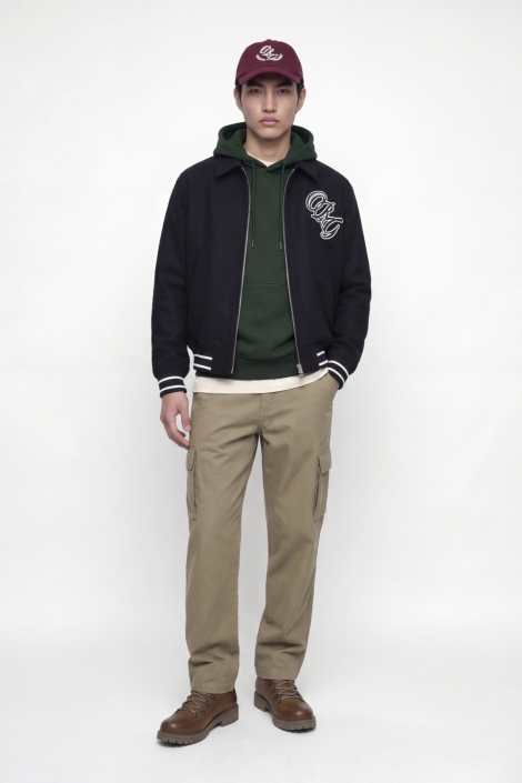 Jack & Jones groene heren sweater | Model vooraanzicht