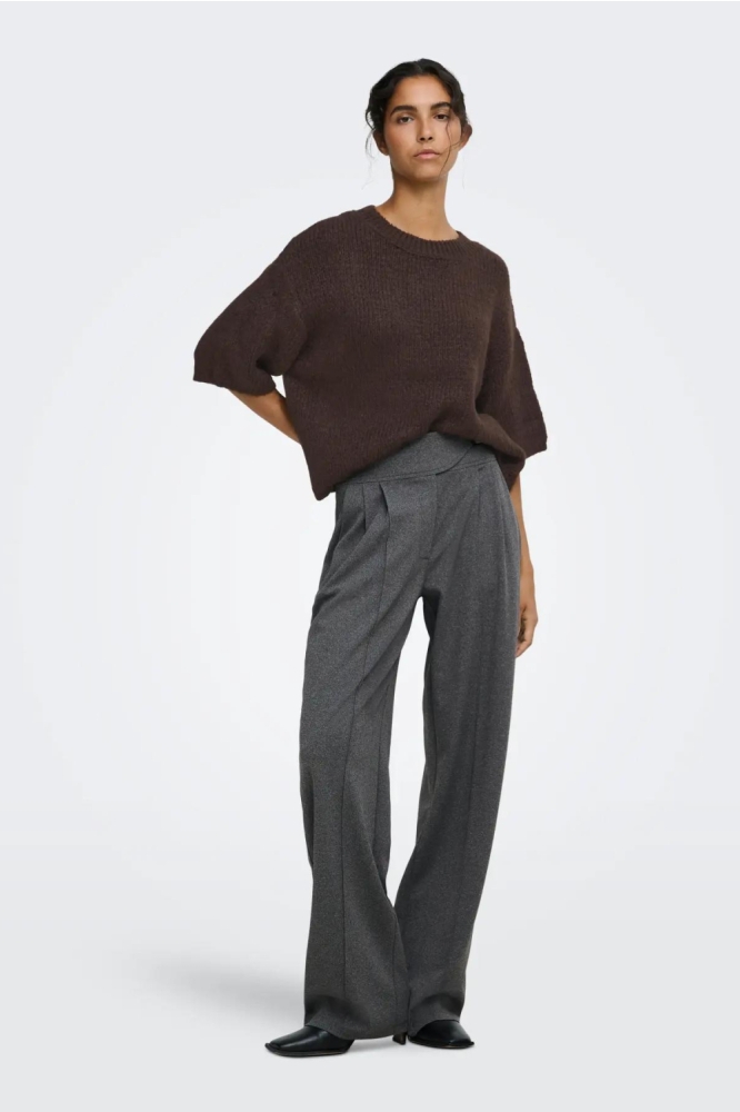 Jacqueline de Yong bruine dames trui | Model
