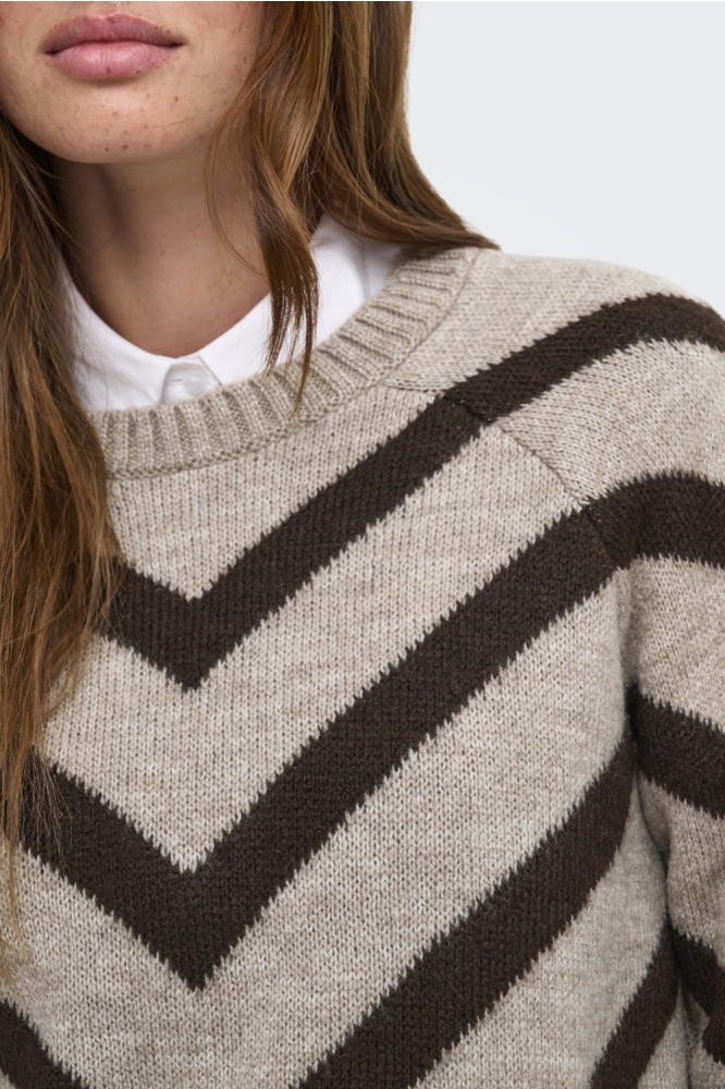 Only beige dames trui | Close up