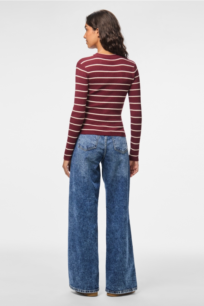 Pieces bordeaux dames trui | Model achteraanzicht