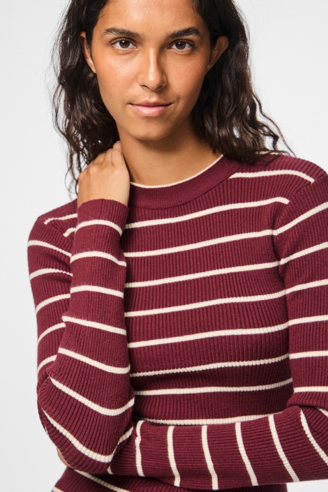 Pieces bordeaux dames trui | Close up