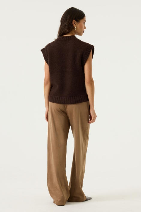 Garcia bruine dames trui | Model achteraanzicht