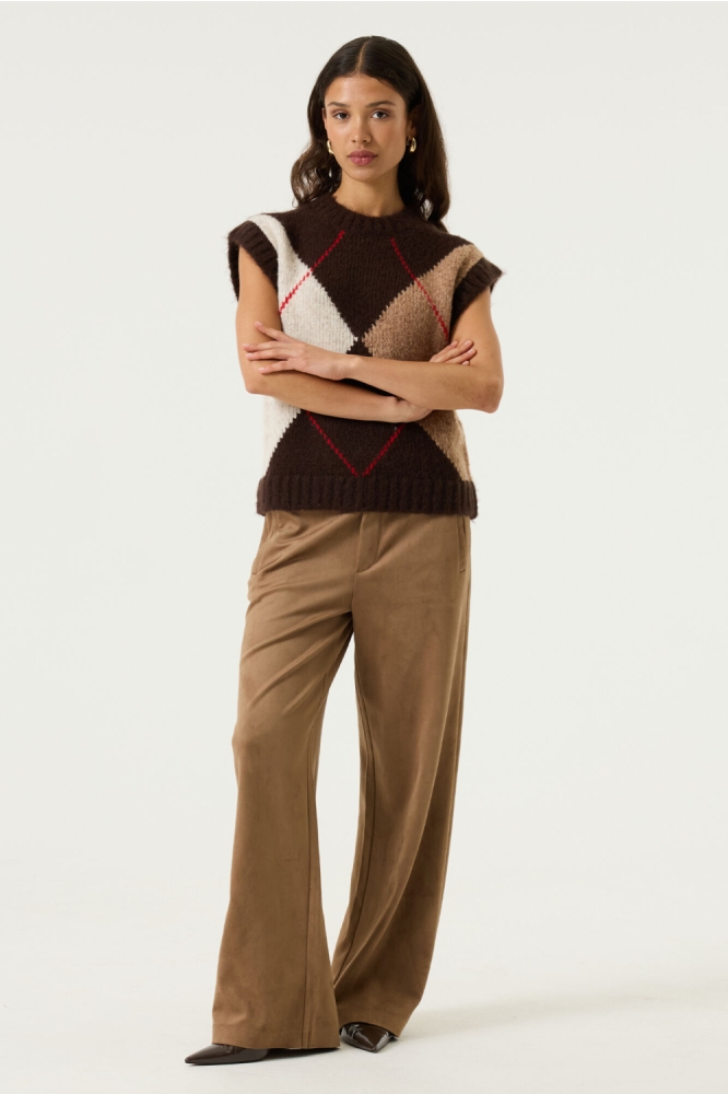 Garcia bruine dames trui | Model