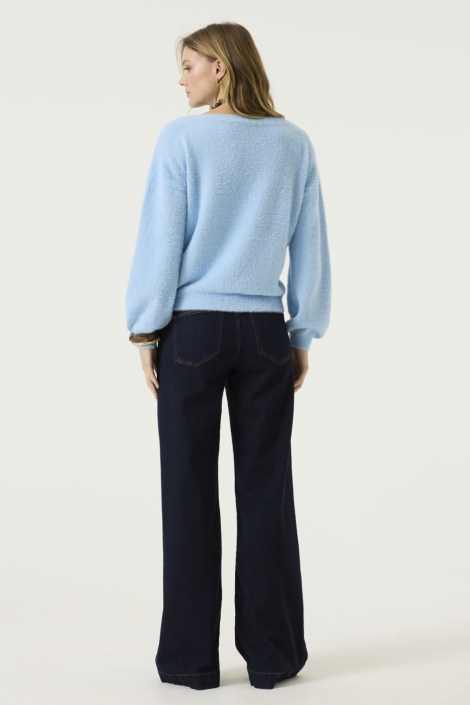 Garcia blauwe dames trui | Model achteraanzicht