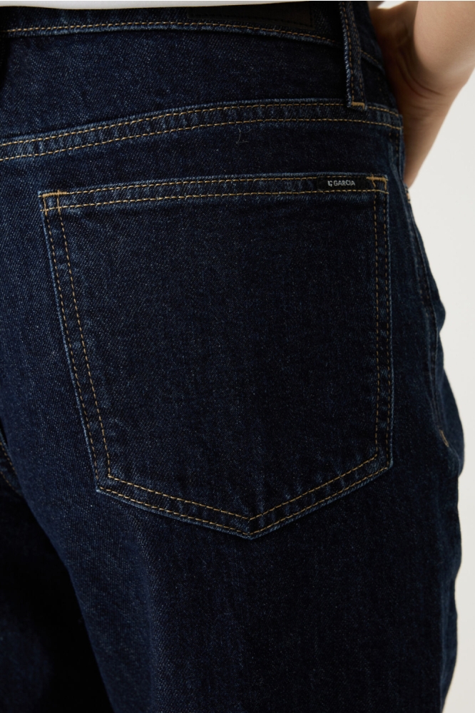 Garcia blauwe dames jeans | Close up