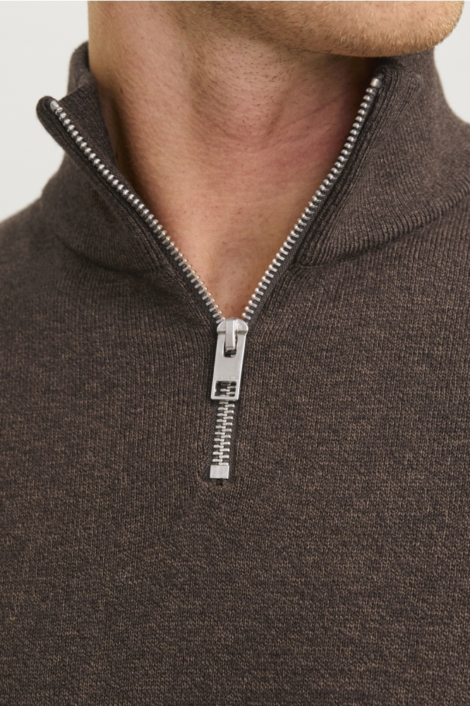 Jack & Jones bruine heren trui | Close up