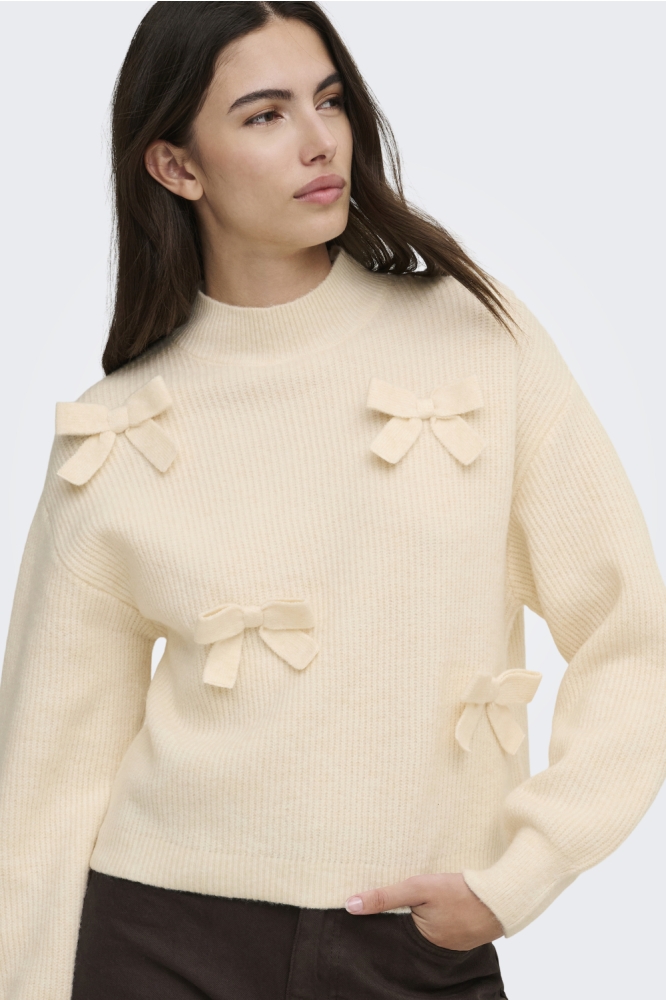 Only ecru dames trui | Model vooraanzicht