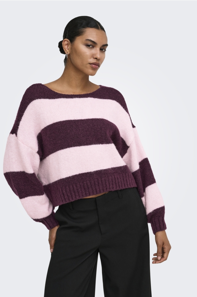Only bordeaux dames trui | Model vooraanzicht