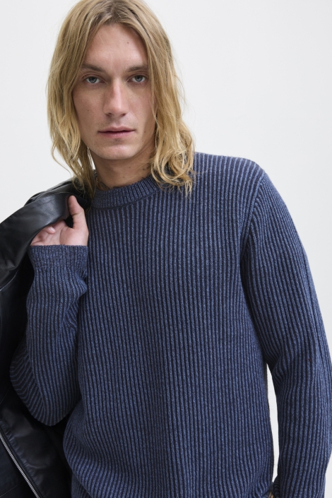 Jack & Jones blauwe heren trui | Model vooraanzicht