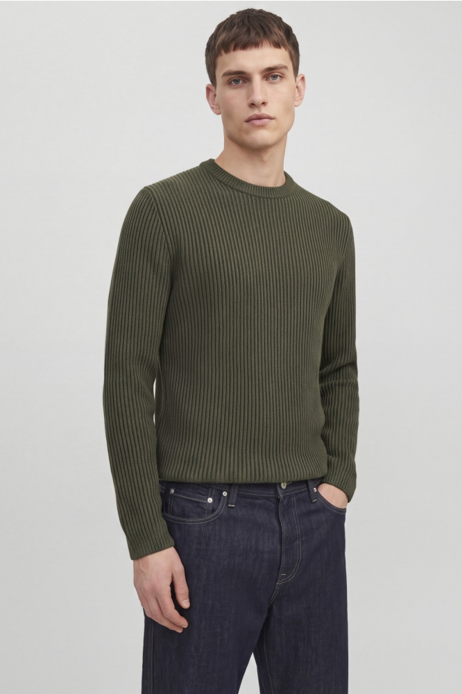 Jack & Jones groene heren trui | Model vooraanzicht