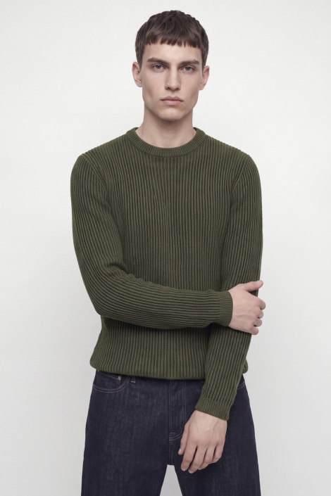 Jack & Jones groene heren trui | Model vooraanzicht