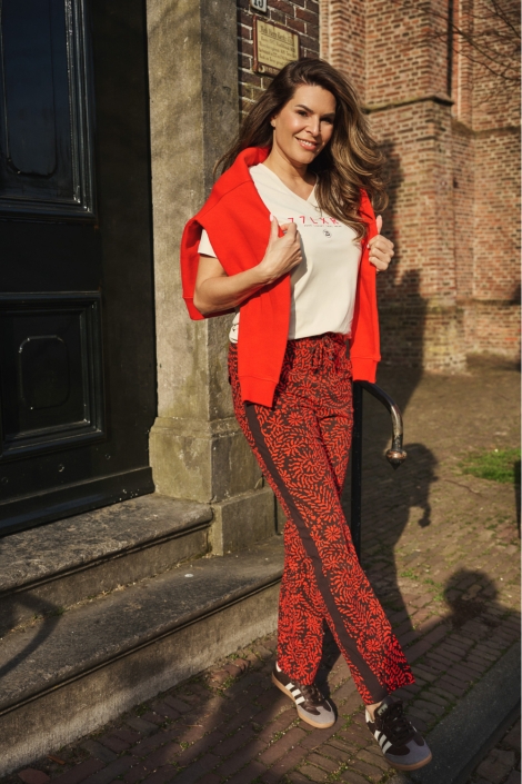 Zoso rode dames sweater | Model