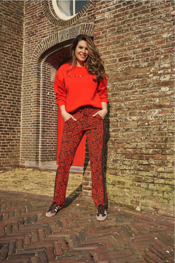 Zoso rode dames sweater | Model