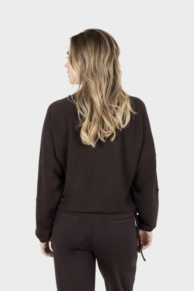 Zoso bruine dames sweater | Model achteraanzicht