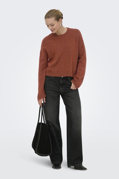 Only cognac dames trui | Model vooraanzicht