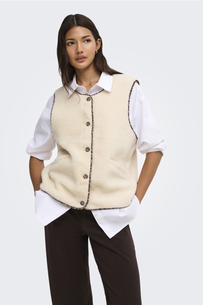 Only beige dames gilet | Model vooraanzicht