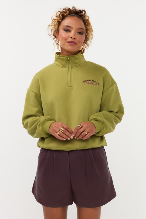 Ydence groene dames sweater | Model vooraanzicht