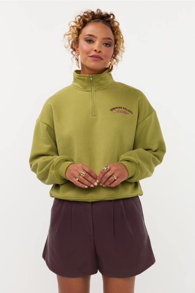 Ydence groene dames sweater | Model vooraanzicht