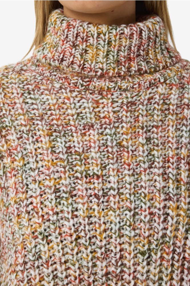 Noisy may beige dames trui | Kleurstaal