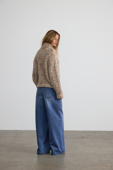 Noisy may beige dames trui | Model achteraanzicht