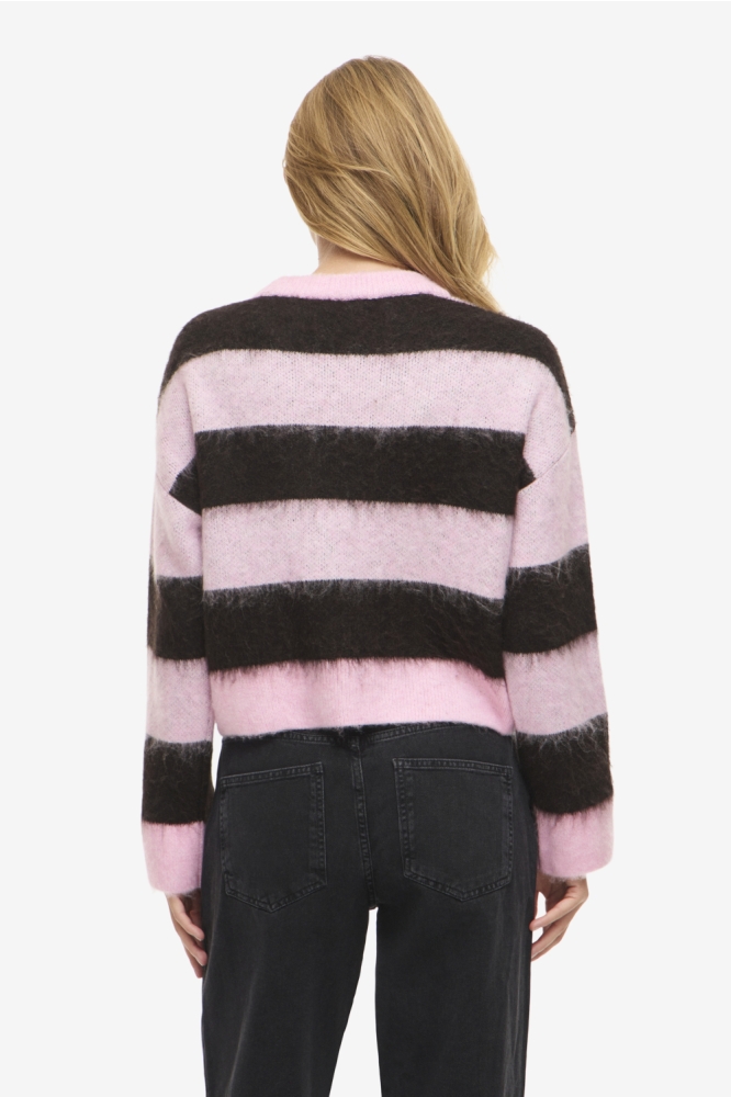 Noisy may roze dames trui | Model achteraanzicht
