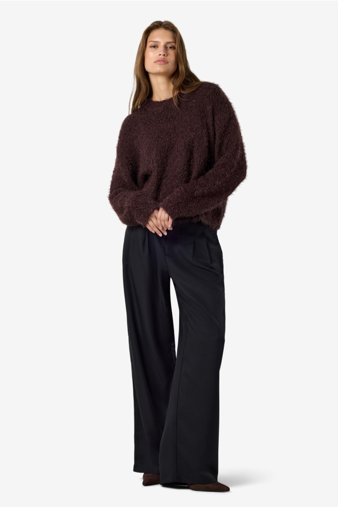 Noisy may bordeaux dames trui | Model vooraanzicht