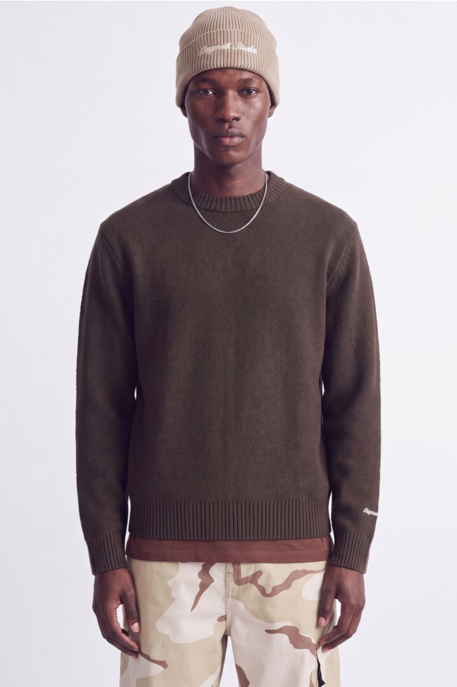 Jack & Jones bruine heren trui | Model vooraanzicht