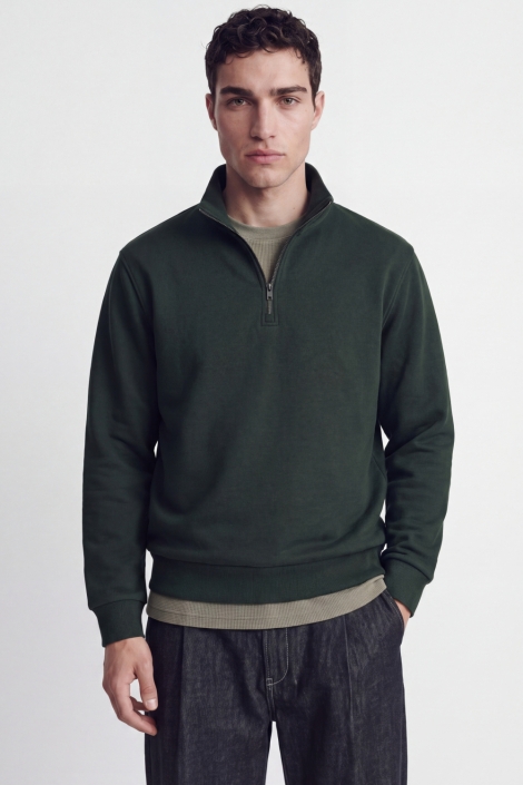 Jack & Jones groene heren sweater | Model vooraanzicht