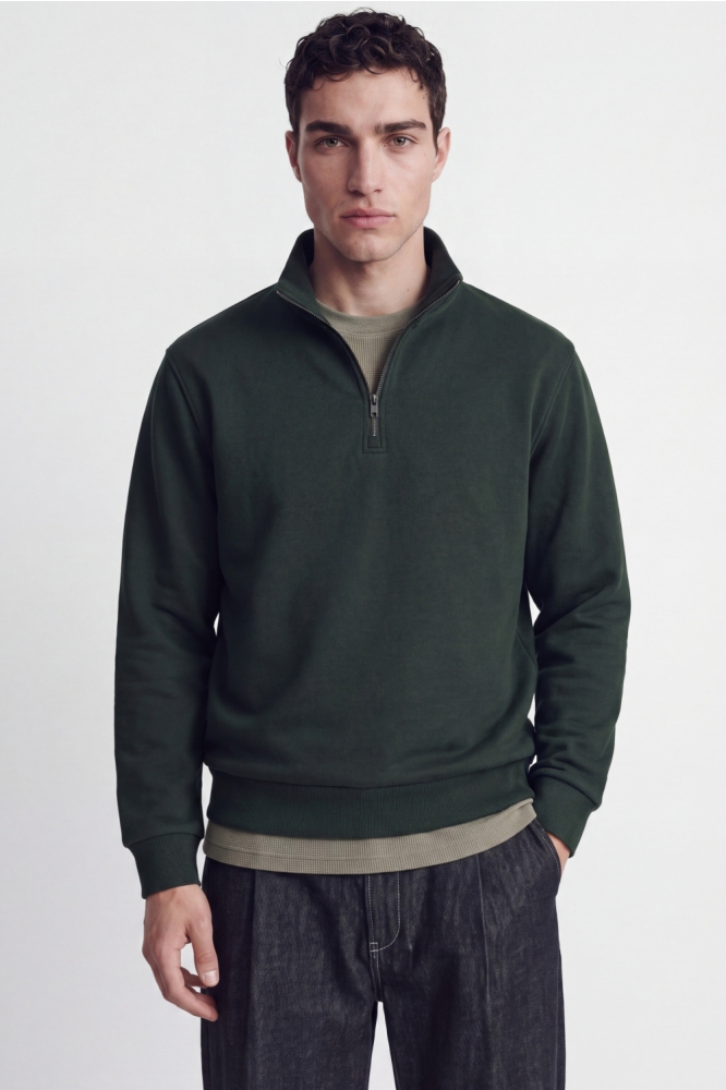 Jack & Jones groene heren sweater | Model vooraanzicht