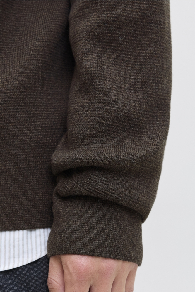 Jack & Jones bruine heren trui | Close up