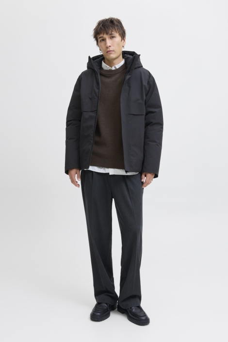 Jack & Jones bruine heren trui | Model