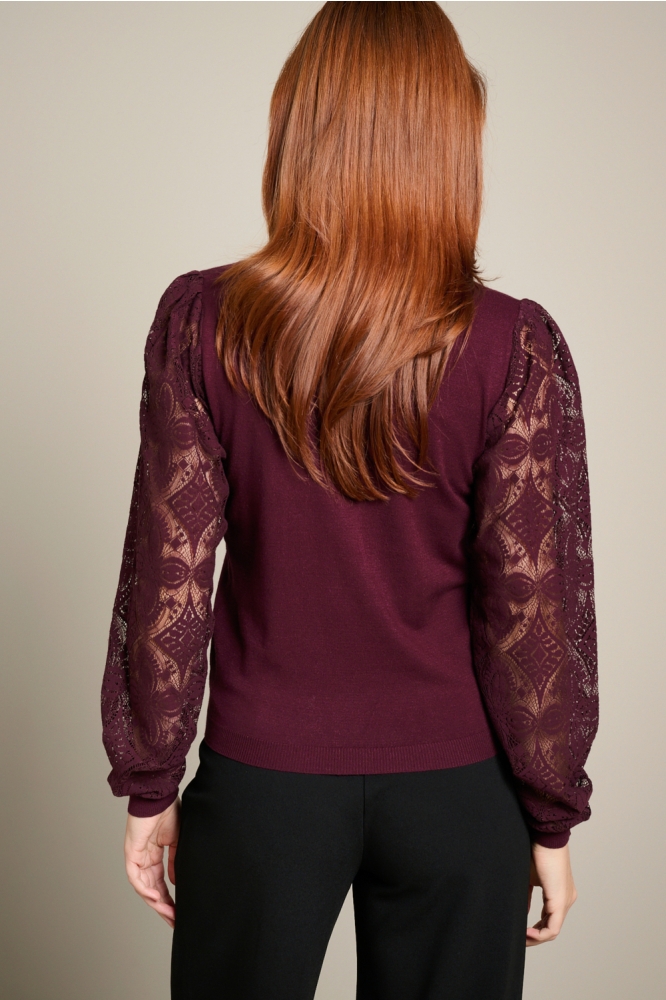LolaLiza bordeaux dames trui | Model achteraanzicht