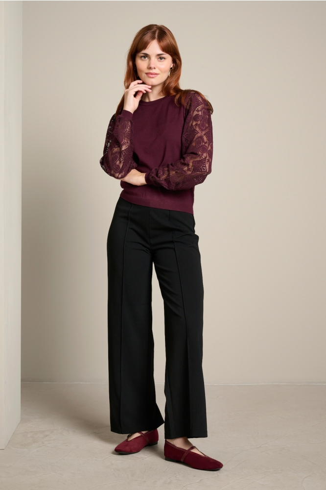 LolaLiza bordeaux dames trui | Model