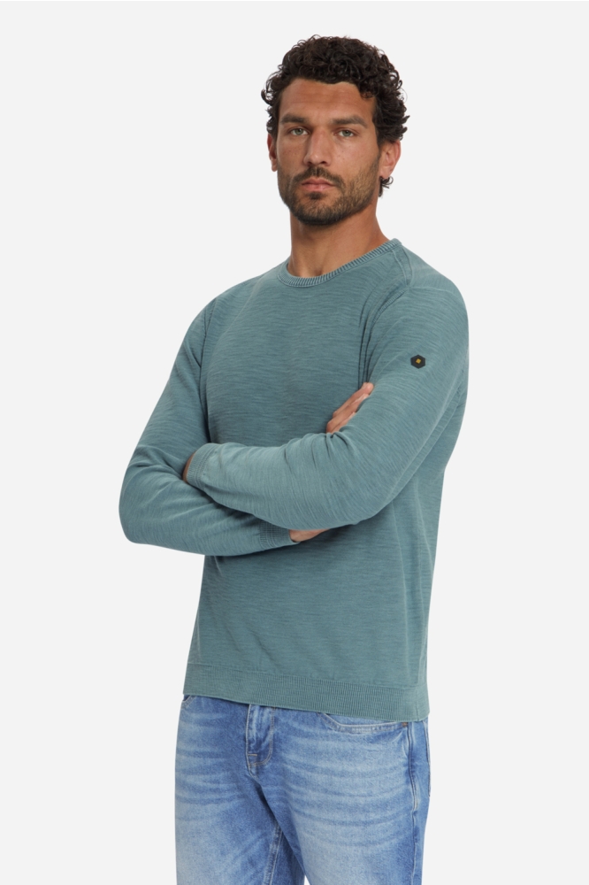 NO-EXCESS blauwe heren trui | Model zijaanzicht