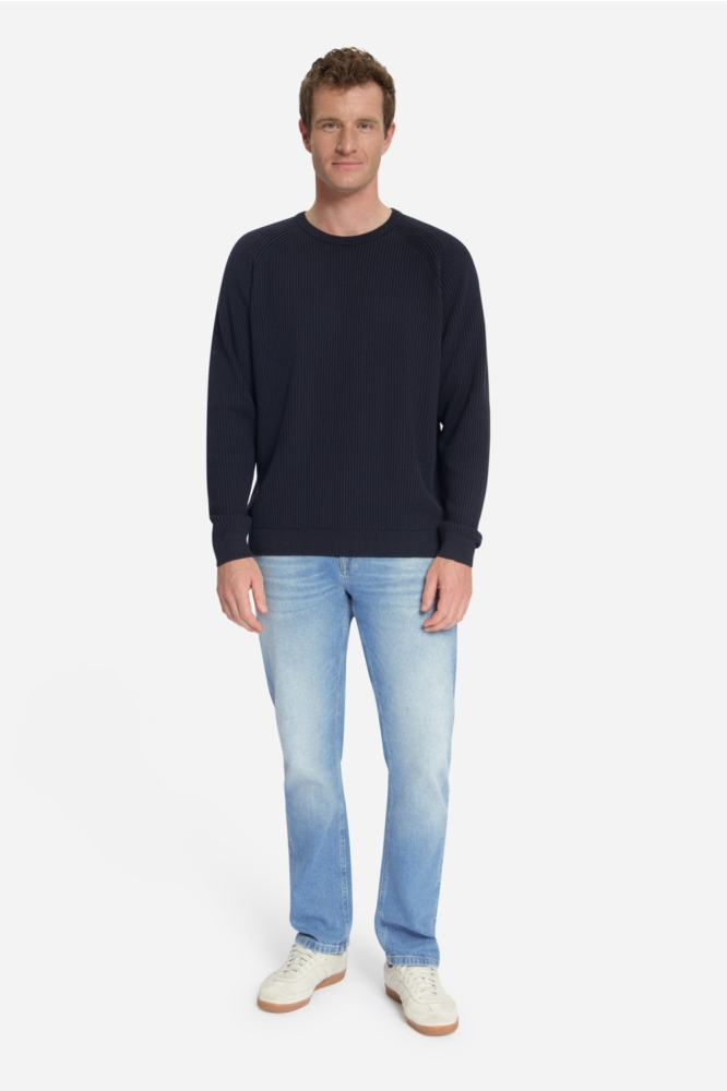 NO-EXCESS blauwe heren trui | Model