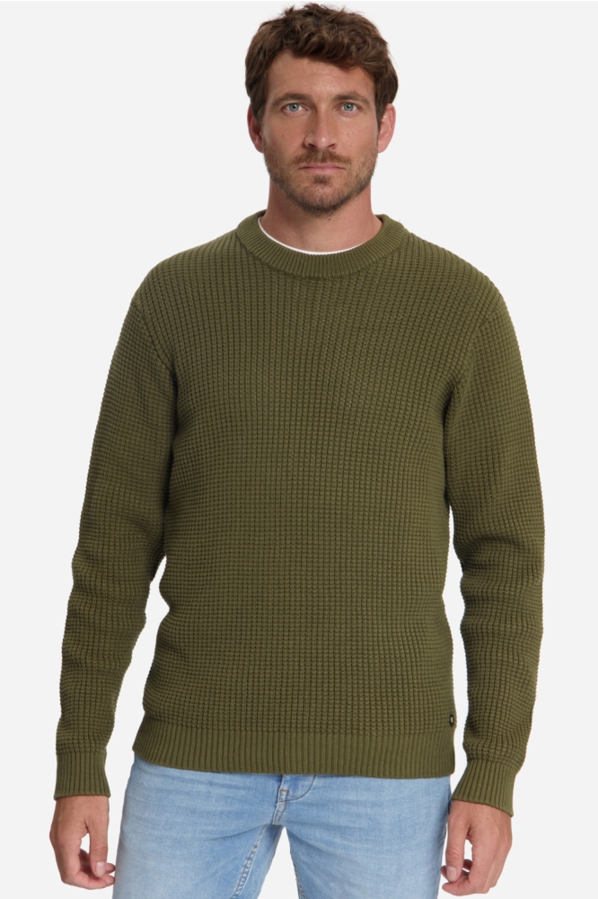 NO-EXCESS groene heren trui | Model vooraanzicht