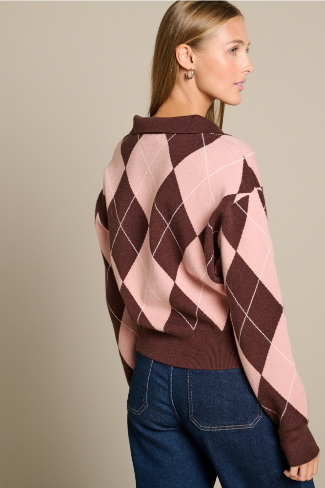 LolaLiza bruine dames trui | Model achteraanzicht