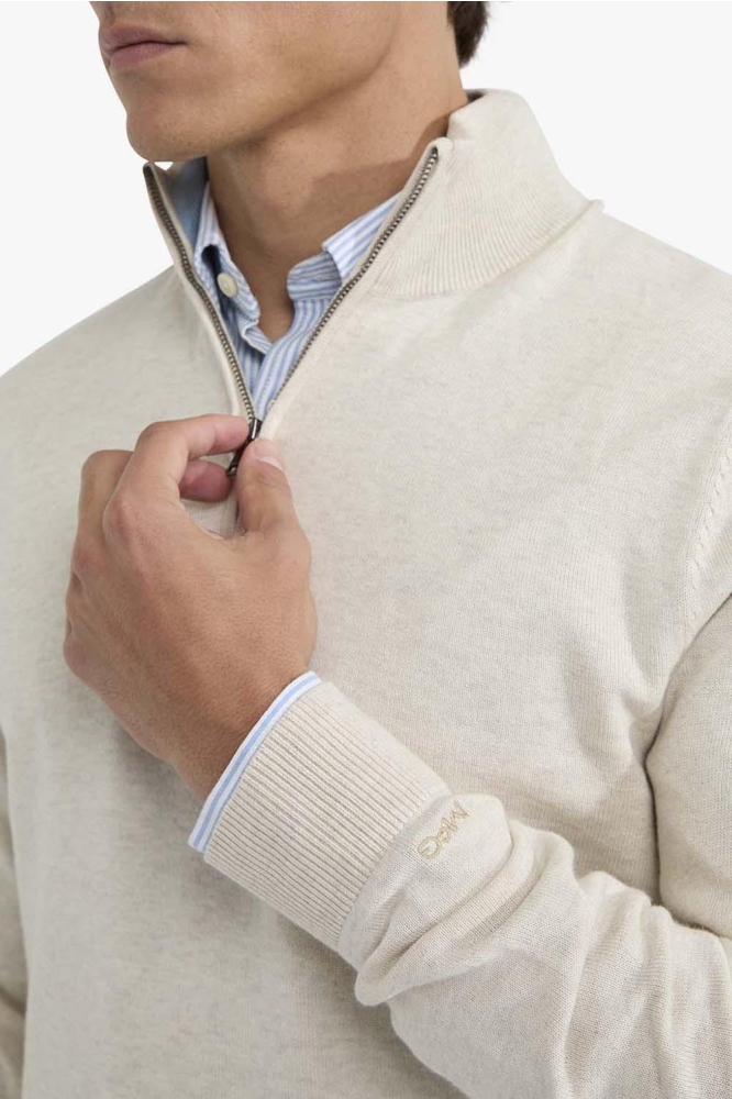 McGregor beige heren trui | Close up
