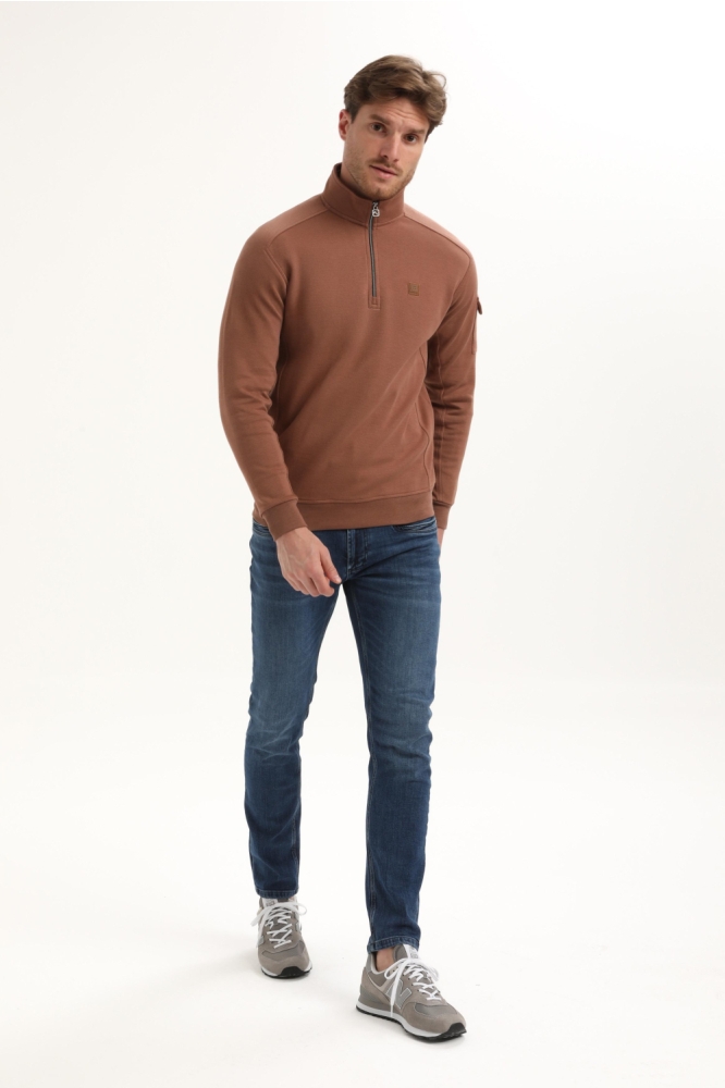 Gabbiano oranje heren sweater | Model