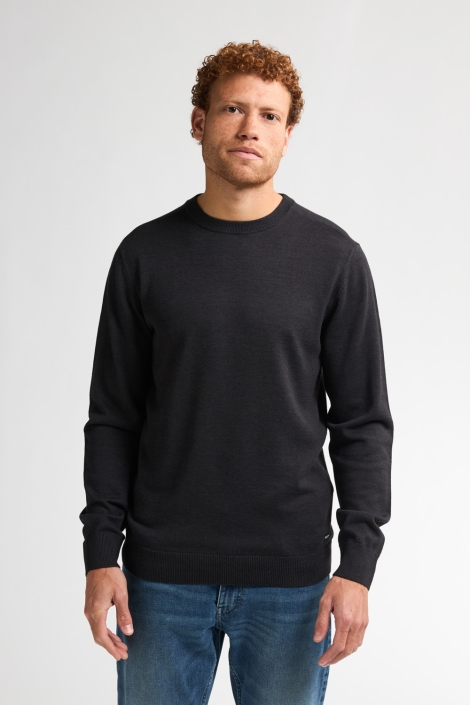 Petrol Industries bruine heren trui | Model vooraanzicht