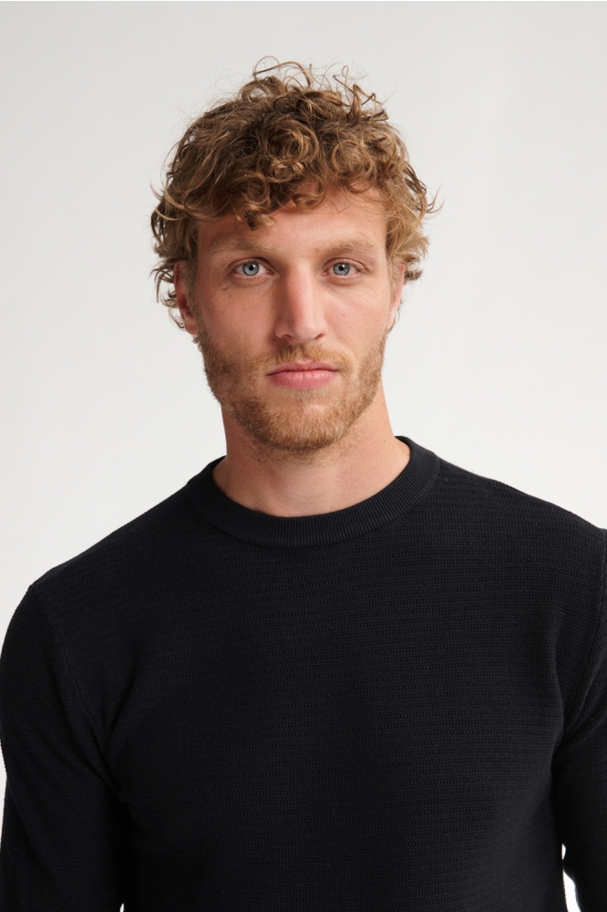 Petrol Industries zwarte heren trui | Close up