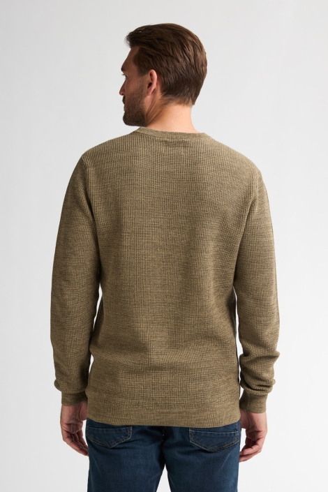 Petrol Industries camel heren trui | Model achteraanzicht