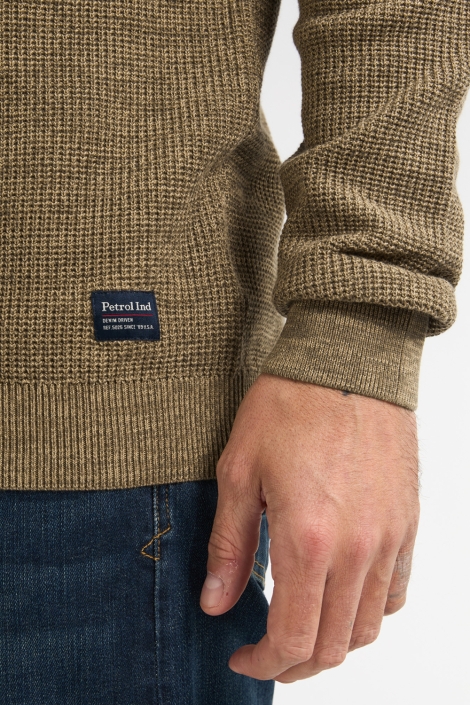 Petrol Industries camel heren trui | Close up