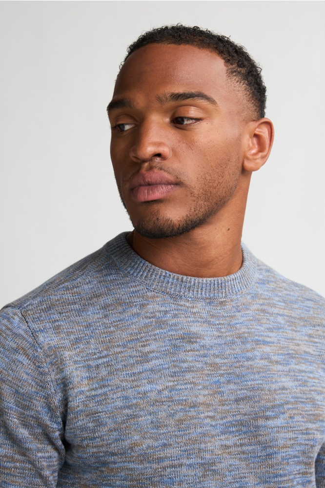 Petrol Industries blauwe heren trui | Close up